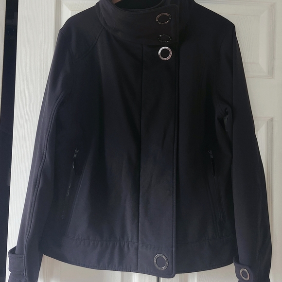 Lululemon Audrey Jacket Sz M Softshell Wind Rain Fitted Silhouette Black - Picture 3 of 15